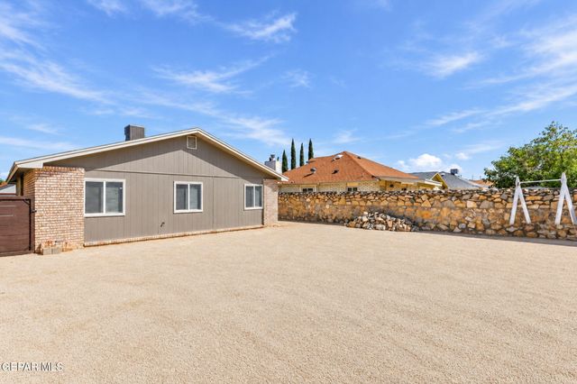12432 ROBERT DAVID Drive, El Paso, TX 79928