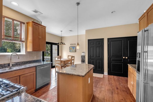 112 Cartright Street, Charleston, SC 29492