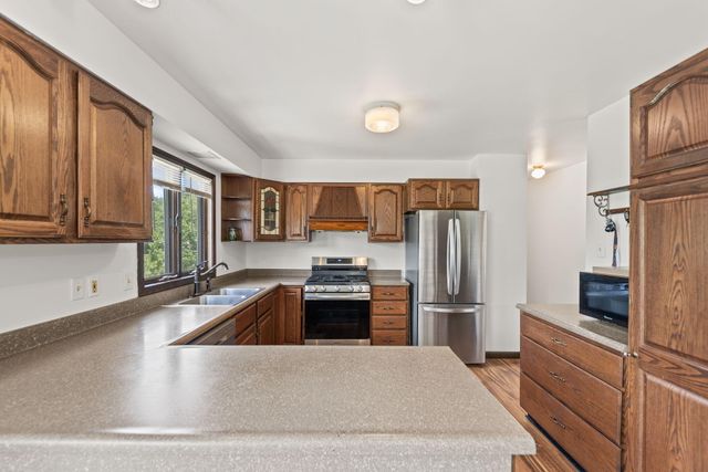 9272 Vigo Street, Crown Point, IN 46307