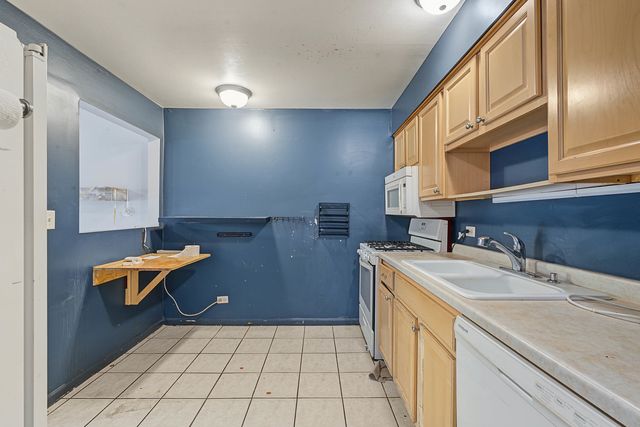 5000 Carriageway Drive 116, Rolling Meadows, IL 60008