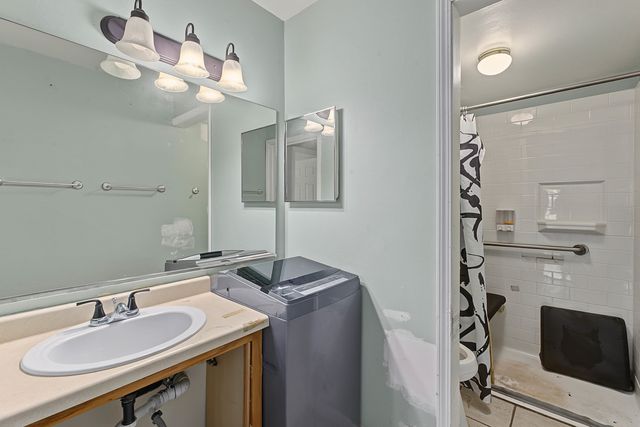 5000 Carriageway Drive 116, Rolling Meadows, IL 60008