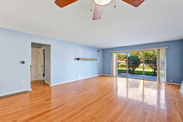 5000 Carriageway Drive 116, Rolling Meadows, IL 60008
