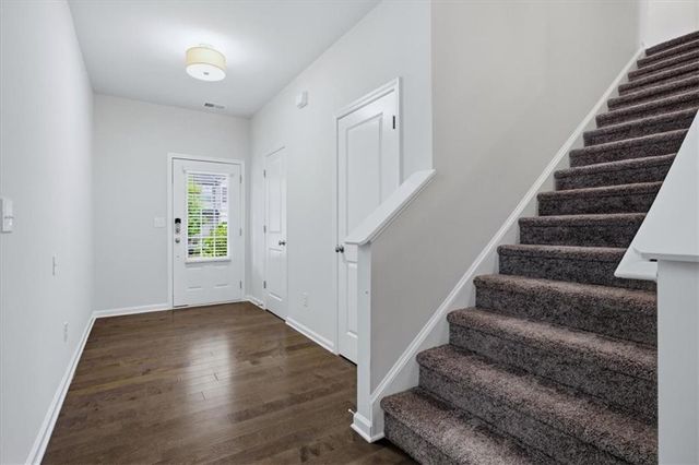 585 Summit Point, Canton, GA 30114