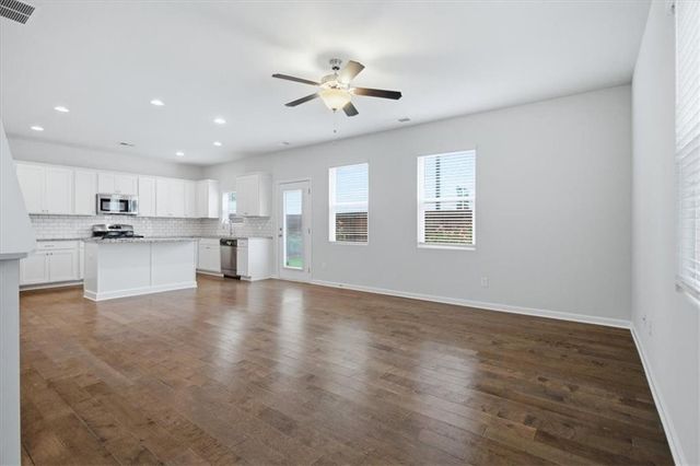 585 Summit Point, Canton, GA 30114