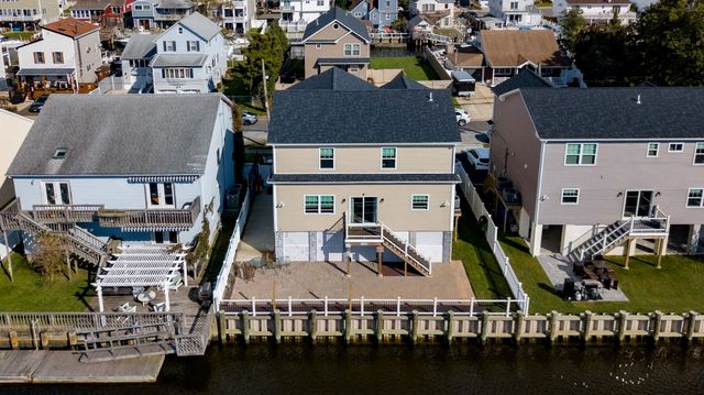 356 Arthur Street, Freeport, NY 11520