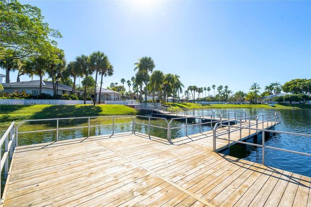 18370 Mediterranean Blvd 1-25, Hialeah, FL 33015