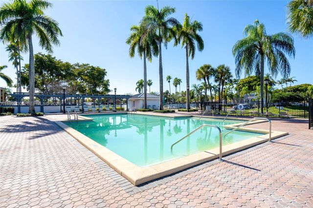 18370 Mediterranean Blvd 1-25, Hialeah, FL 33015