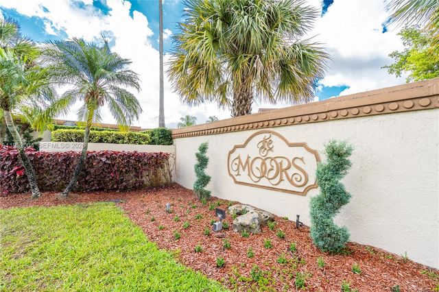 18370 Mediterranean Blvd 1-25, Hialeah, FL 33015