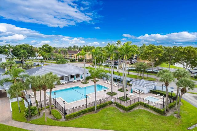 18370 Mediterranean Blvd 1-25, Hialeah, FL 33015