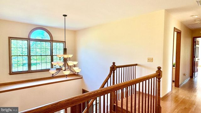 26 POLING FARM CT, Belle Mead, NJ 08502