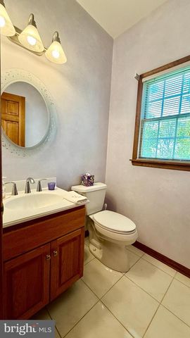 26 POLING FARM CT, Belle Mead, NJ 08502