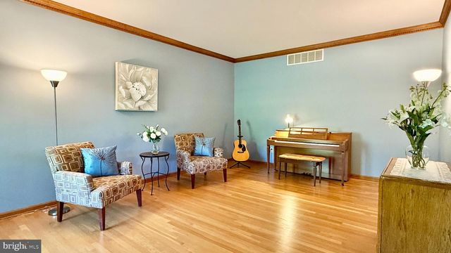 26 POLING FARM CT, Belle Mead, NJ 08502