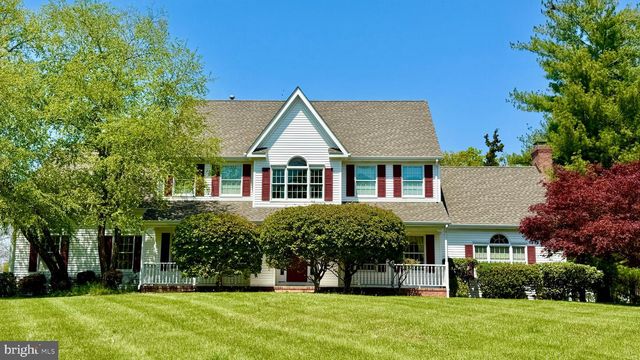 26 POLING FARM CT, Belle Mead, NJ 08502