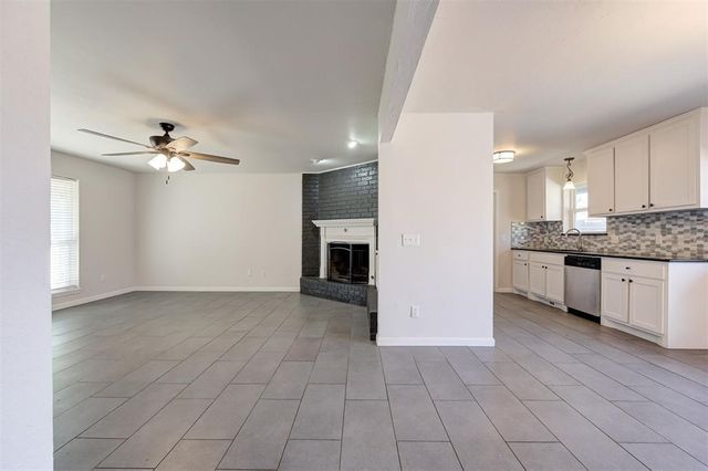 8813 Aaron Drive, Oklahoma City, OK 73132