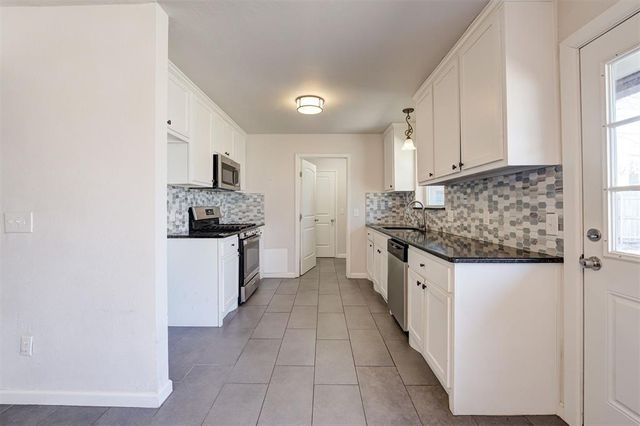 8813 Aaron Drive, Oklahoma City, OK 73132