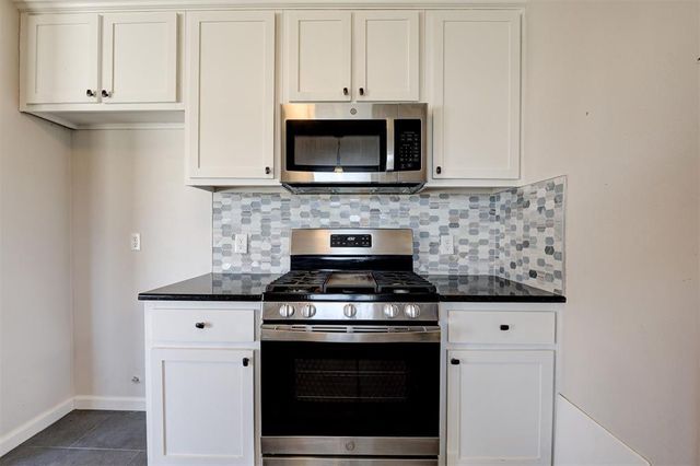 8813 Aaron Drive, Oklahoma City, OK 73132