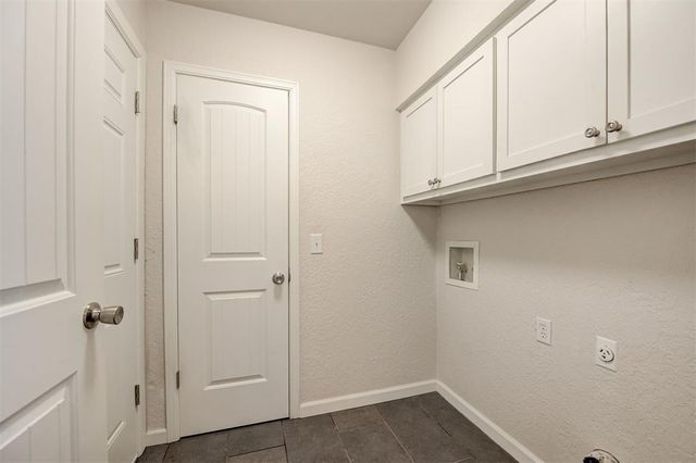 8813 Aaron Drive, Oklahoma City, OK 73132