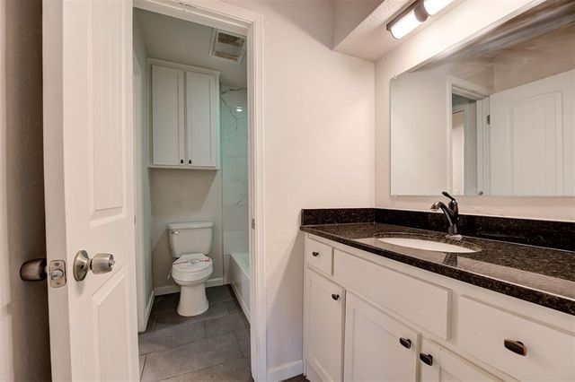 8813 Aaron Drive, Oklahoma City, OK 73132