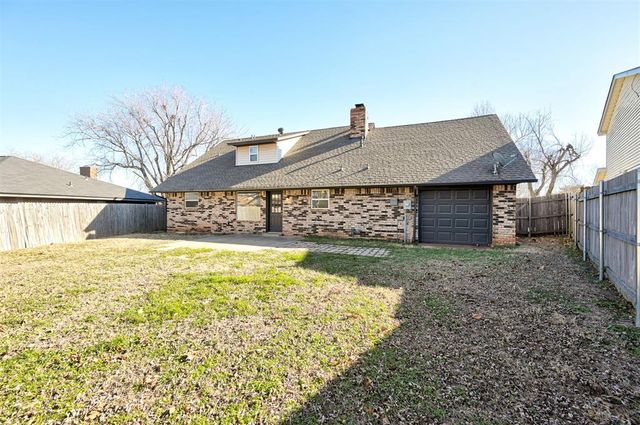 8813 Aaron Drive, Oklahoma City, OK 73132