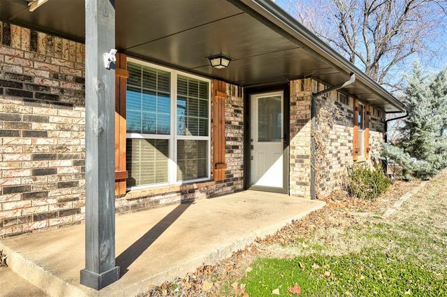 8813 Aaron Drive, Oklahoma City, OK 73132