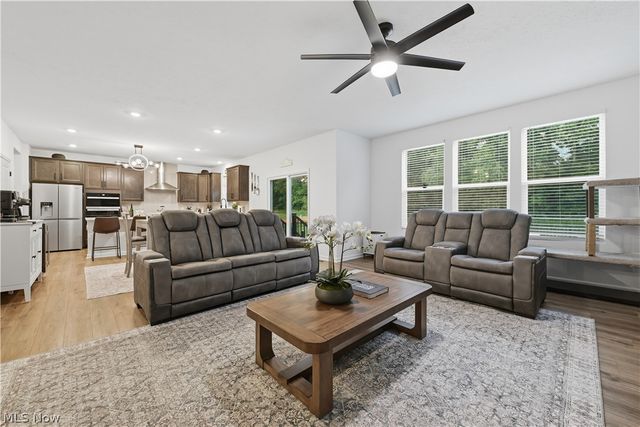 3785 Rachael Lane, Uniontown, OH 44685