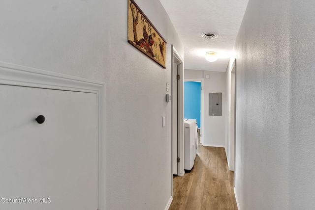 74 E WALROSE LOOP, Hayden, ID 83835