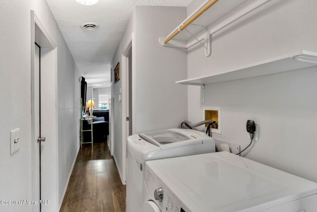 74 E WALROSE LOOP, Hayden, ID 83835