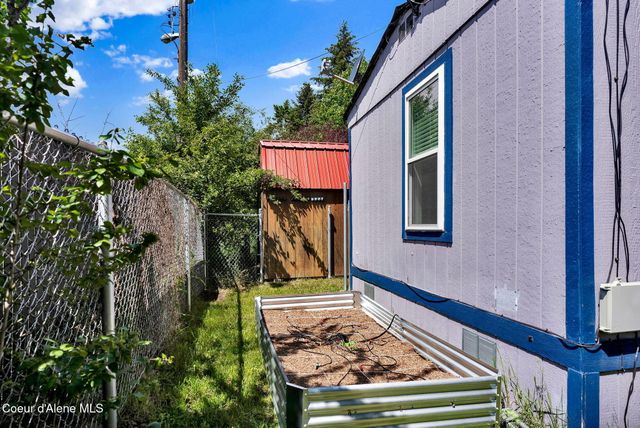 74 E WALROSE LOOP, Hayden, ID 83835