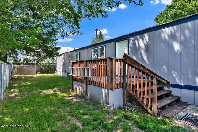 74 E WALROSE LOOP, Hayden, ID 83835