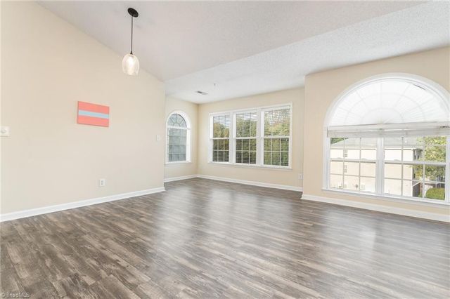 331 Scholastic Court, Winston-salem, NC 27106