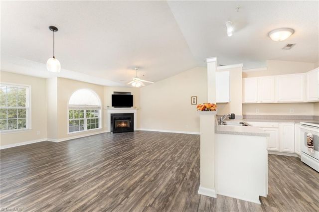331 Scholastic Court, Winston-salem, NC 27106