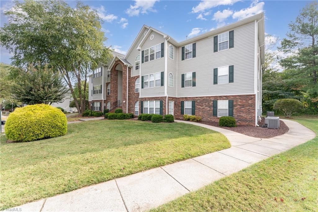 331 Scholastic Court, Winston-salem, NC 27106