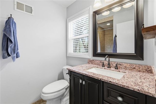 10718 W 102nd Street, Overland Park, KS 66214