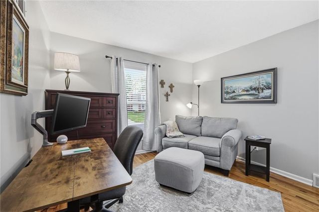 10718 W 102nd Street, Overland Park, KS 66214