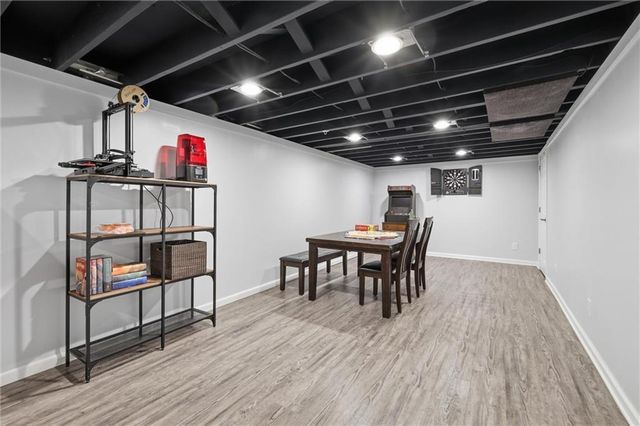 10718 W 102nd Street, Overland Park, KS 66214