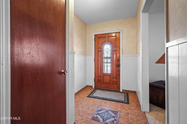 8321 CIELO VISTA Drive, El Paso, TX 79925