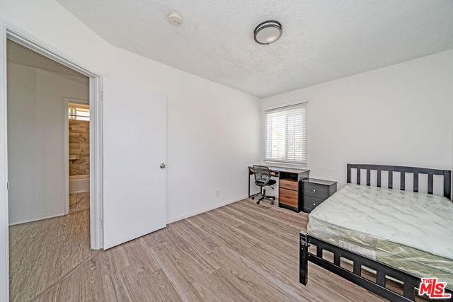 1349 W 35th Place, Los Angeles, CA 90007