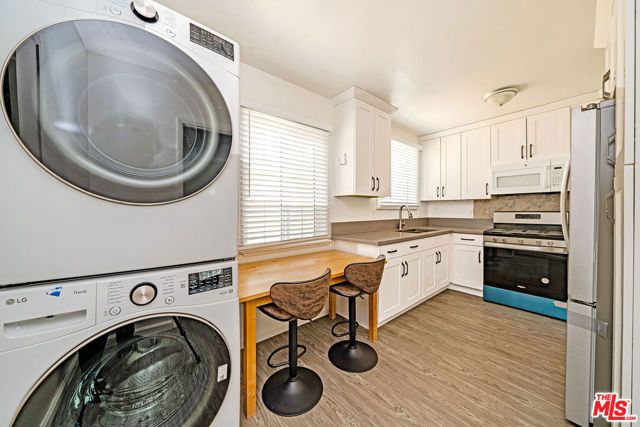 1349 W 35th Place, Los Angeles, CA 90007