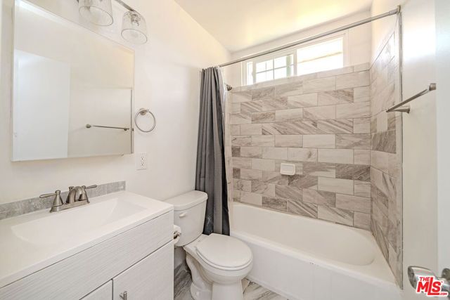 1349 W 35th Place, Los Angeles, CA 90007