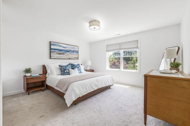 30 Webster St 4, Needham, MA 02494