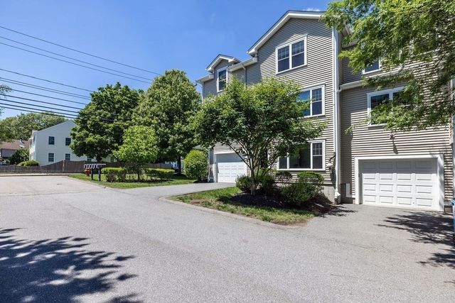 30 Webster St 4, Needham, MA 02494