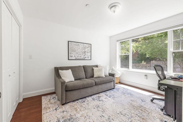 30 Webster St 4, Needham, MA 02494