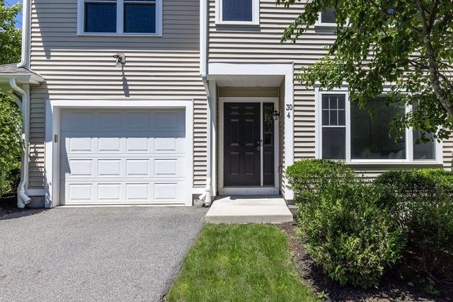 30 Webster St 4, Needham, MA 02494
