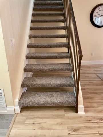 1713 Walnut Blossom Way, Modesto, CA 95355