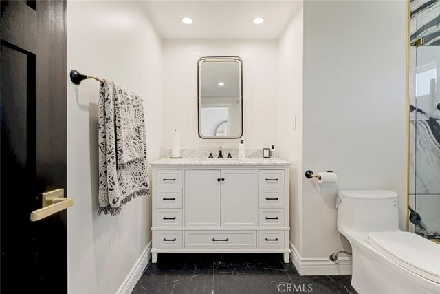 8352 Capps, Northridge, CA 91324