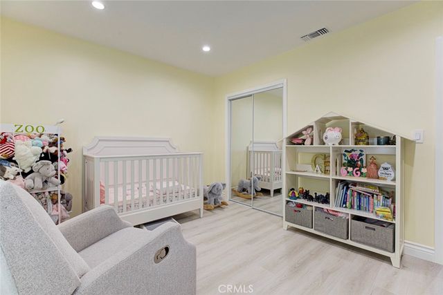 8352 Capps, Northridge, CA 91324