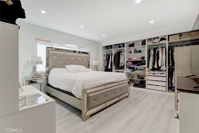 8352 Capps, Northridge, CA 91324