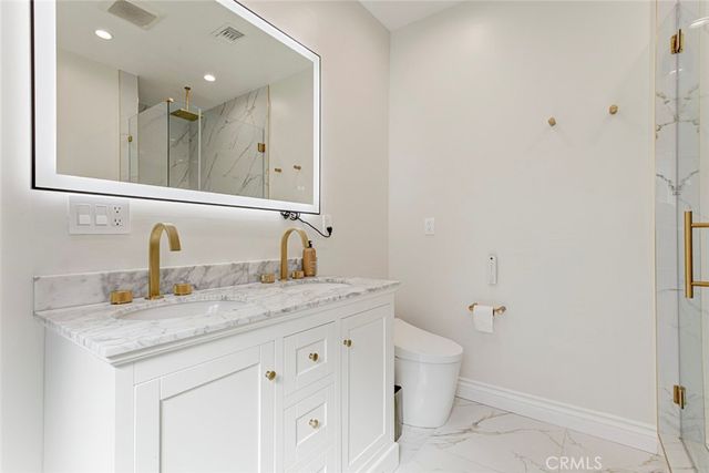8352 Capps, Northridge, CA 91324