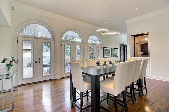 1342 Applewood Rd, Baton Rouge, LA 70808