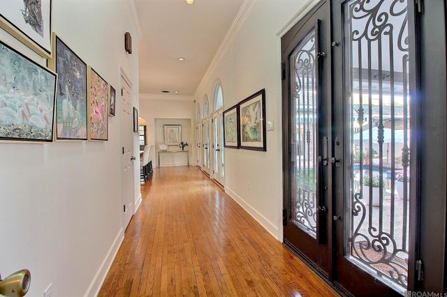 1342 Applewood Rd, Baton Rouge, LA 70808